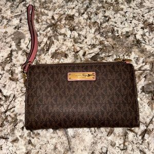 Michael KORS wallet / wristlet